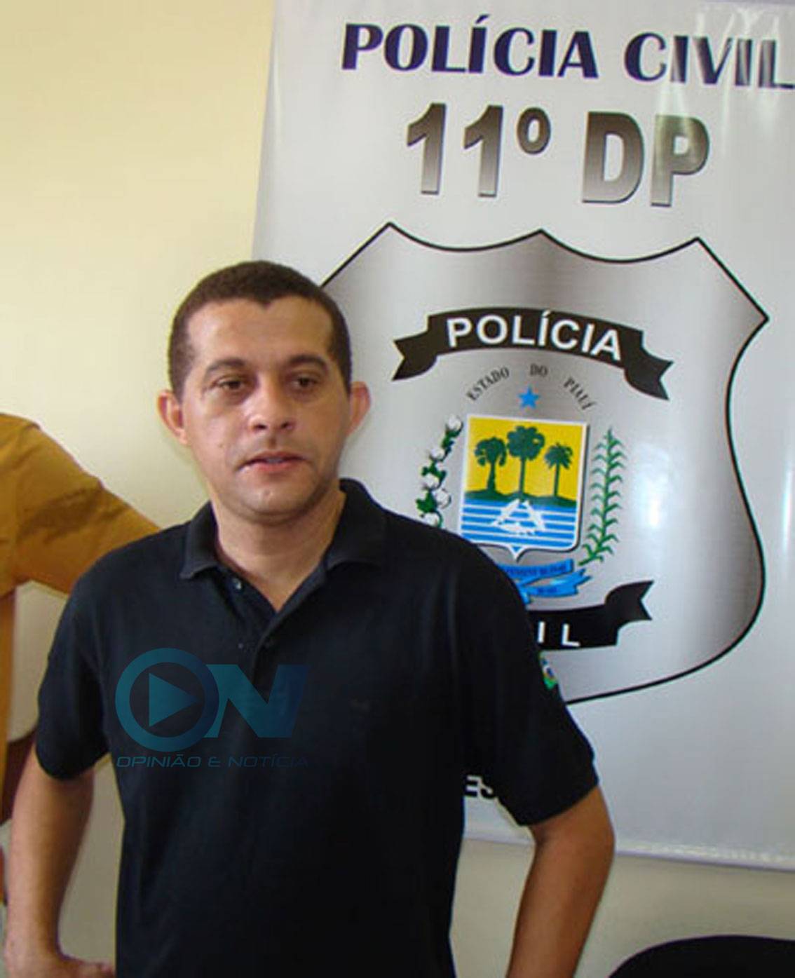 Ex-delegado de polícia no Piauí é preso por assassinato após ser acusado de praticar roleta russa